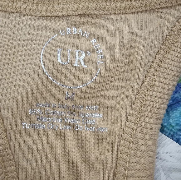 Urban Rebel Tan Crop Top Tank Women's Size Medium *Tag Hole - Picture 6 of 9